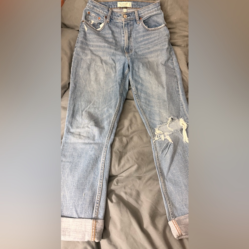 Abercrombie & Fitch High Wasted Curve Love Jeans